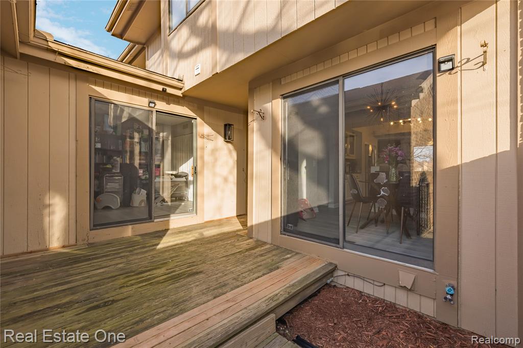 5273 Wright Way E, West Bloomfield, MI — Photo 53