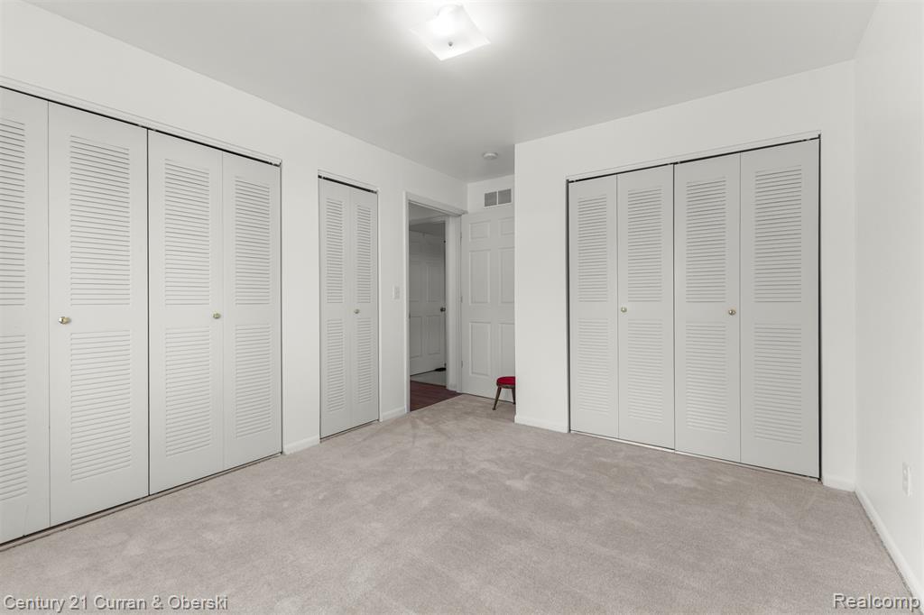 10037 Allen Pointe Drive, Allen Park, MI 48101 — Photo 19