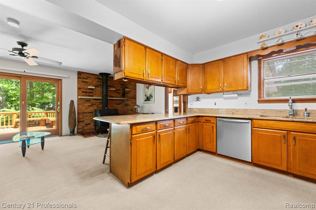 8638 Stone Road, Clay, MI 48001 — Photo 9