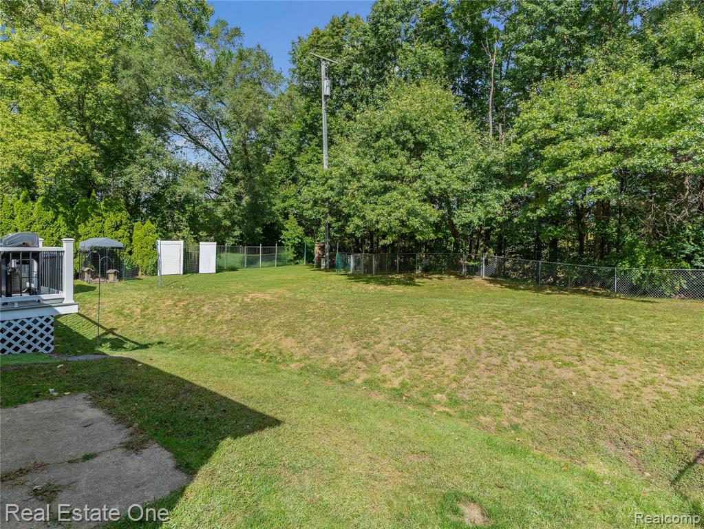 4445 Old Warner Court, Milford, MI 48380 — Photo 28