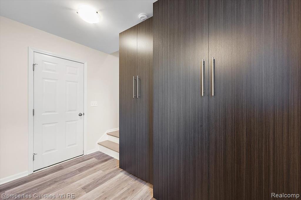 4953 Treeside Lane, Troy, MI 48098 — Photo 28