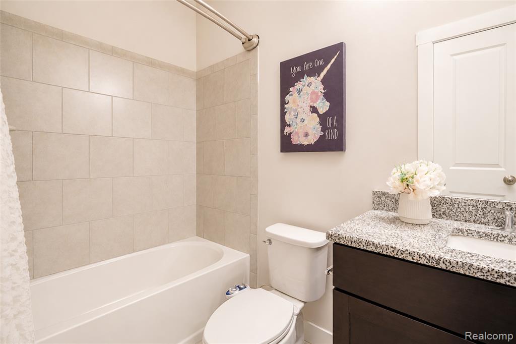 51040 Woodford Drive, Canton, MI 48188 — Photo 32