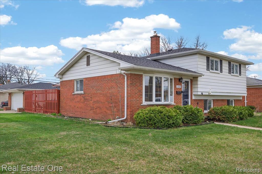 13262 Carol Avenue, Warren, MI 48088 — Photo 3