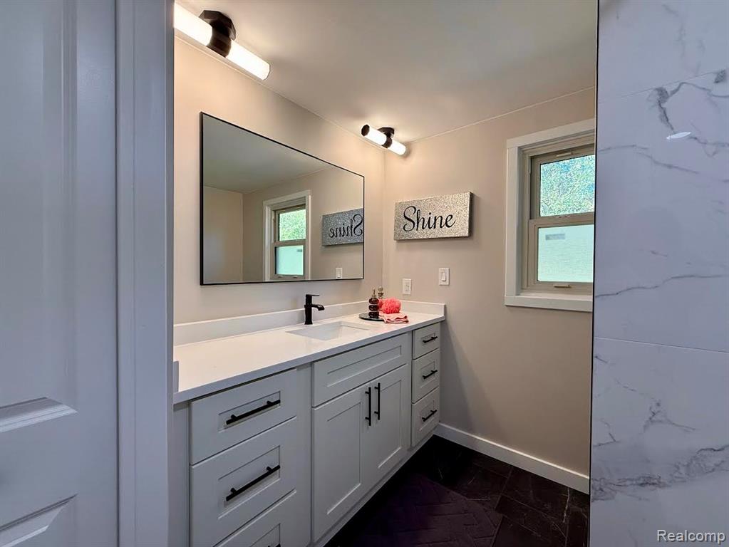 840 Laird Street, Lake Orion, MI 48362 — Photo 44