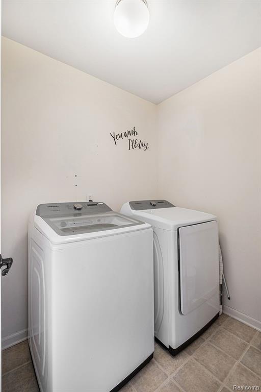 4075 MEADOW WALK Boulevard, Grand Blanc, MI 48439 — Photo 17