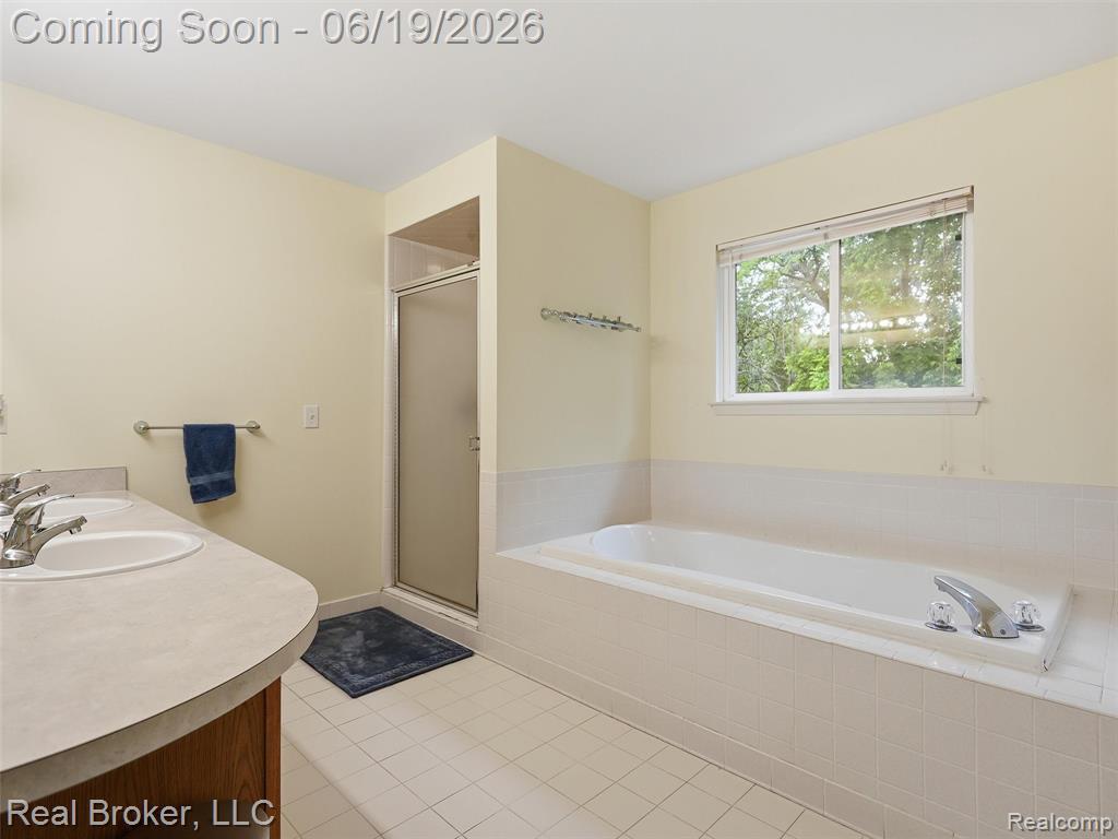 6729 Eckerman Drive, Troy, MI 48085 — Photo 41