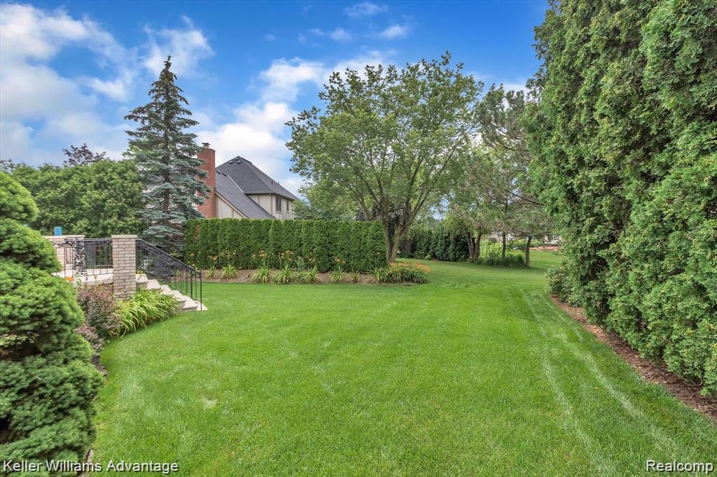 9049 Cobblestone Circle, Plymouth, MI 48170 — Photo 31