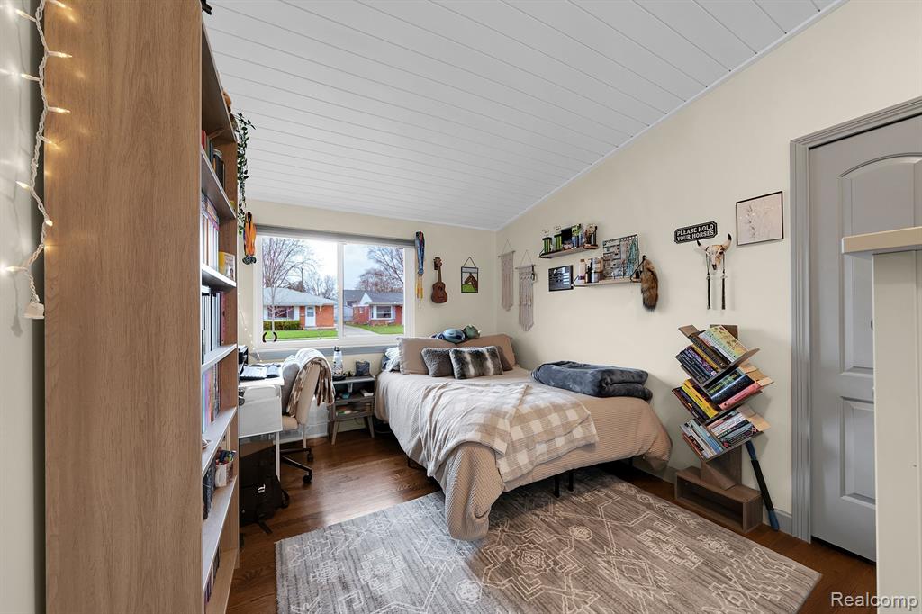 4010 MARK ORR Road, Royal Oak, MI 48073 — Photo 11