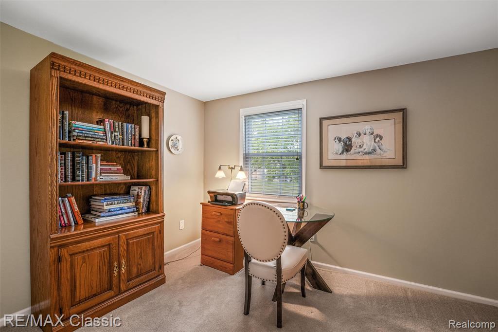 20903 W Glen Haven Circle, Novi, MI 48167 — Photo 23