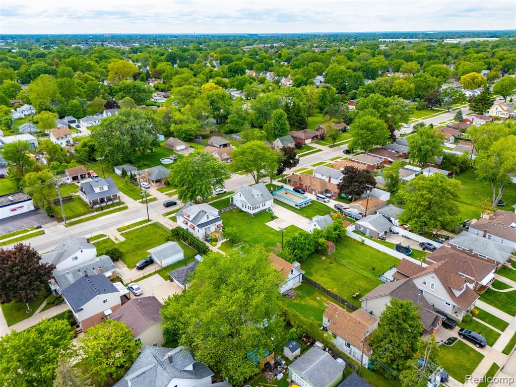 24248 Hayes Avenue, Eastpointe, MI 48021 — Photo 55