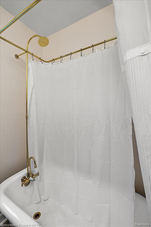 649 GLADSTONE Street, Detroit, MI 48202 — Photo 36