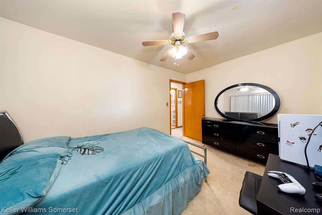 6569 HAWTHORNE Street, Garden City, MI — Photo 19