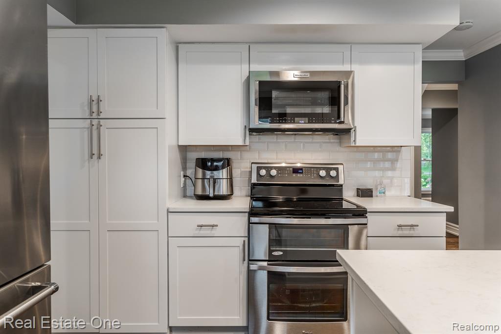 5699 RAVEN Road, Bloomfield Hills, MI 48301 — Photo 15
