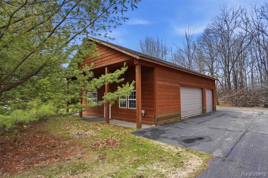 3929 Timber Green Court, Howell, MI 48843 — Photo 78