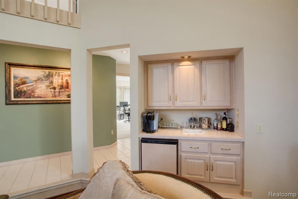 1305 Kings Pointe Road, Grand Blanc, MI 48439 — Photo 45