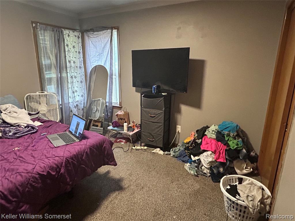 18573 Elkhart Street, Harper Woods, MI 48225 — Photo 23