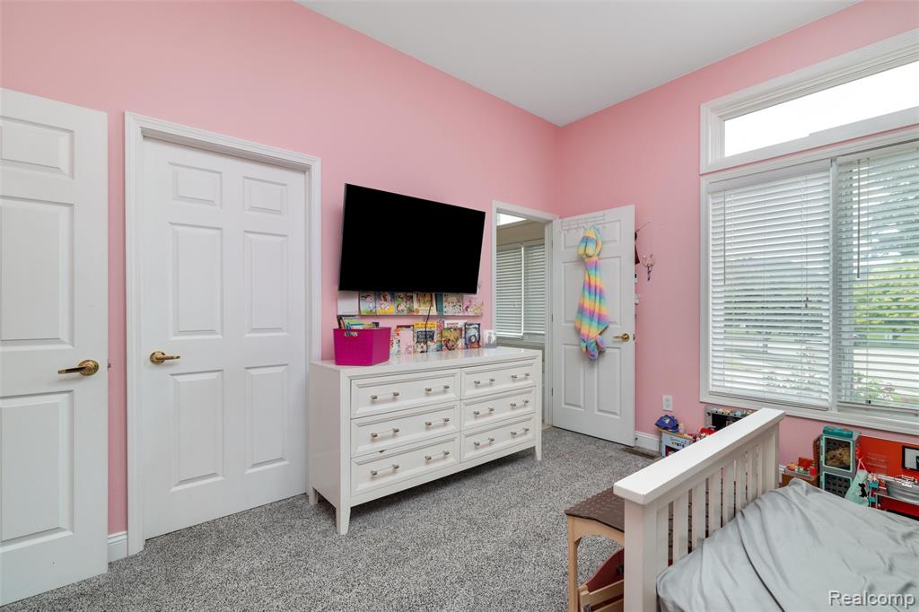 52041 Loon Court, Shelby Twp, MI 48315 — Photo 25
