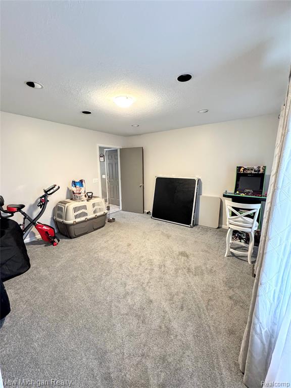 704 Wilkshire Court, Grand Blanc, MI 48439 — Photo 8
