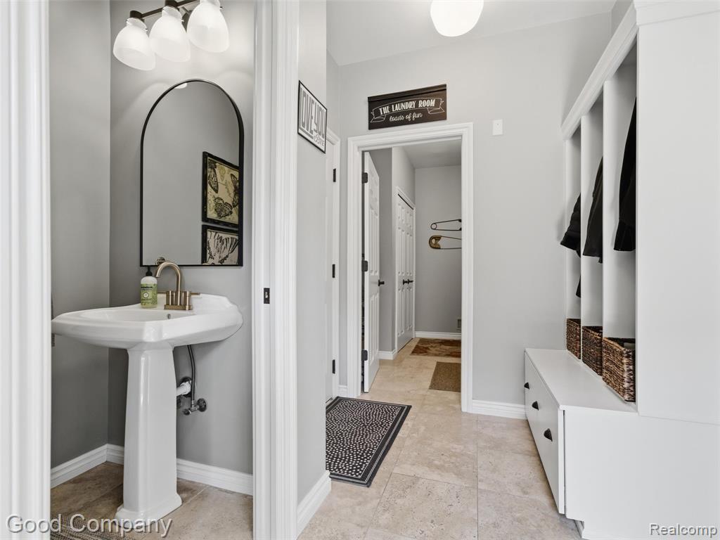 532 Springview Drive, Rochester, MI 48307 — Photo 17