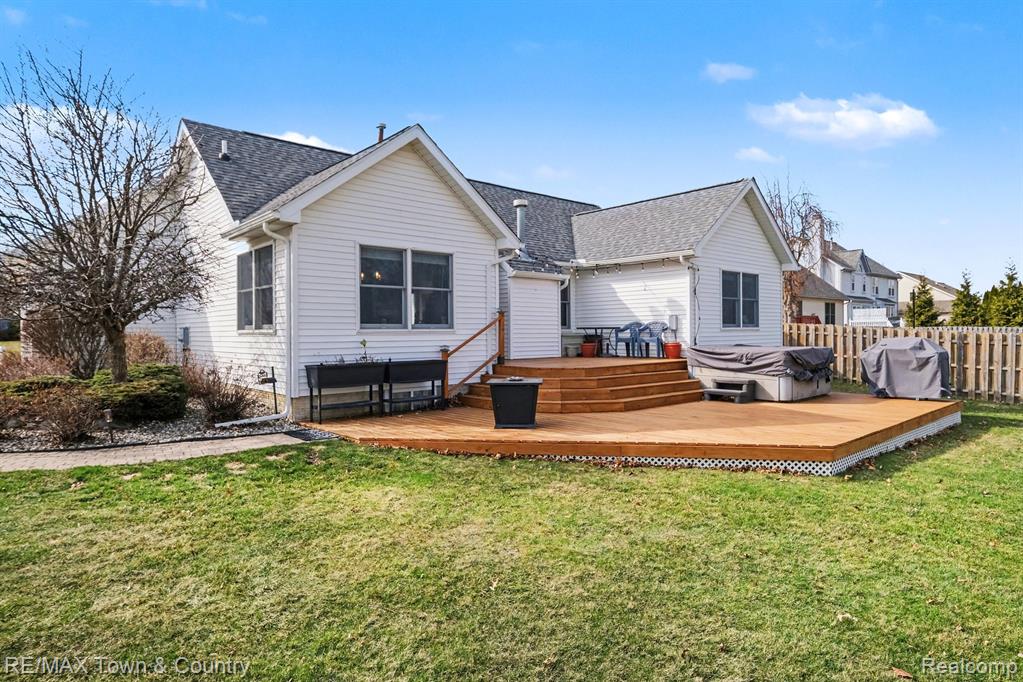 223 Primrose Lane, Flushing, MI 48433 — Photo 33