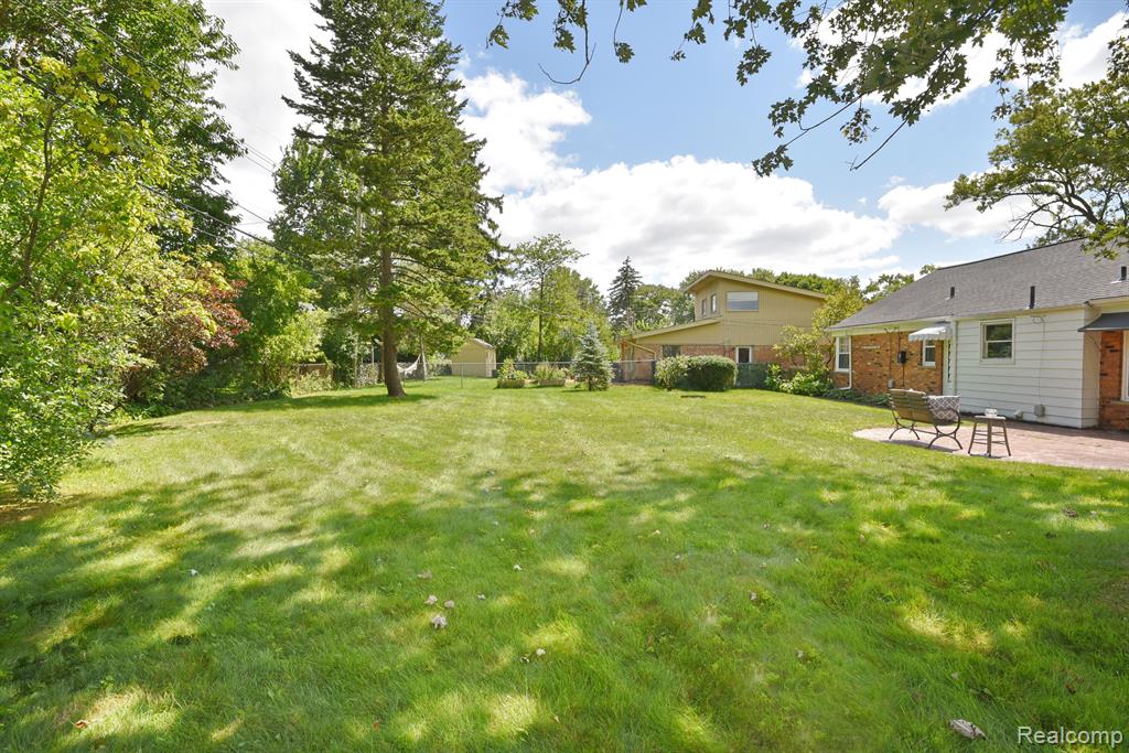 4126 N FULTON Place, Royal Oak, MI 48073 — Photo 24