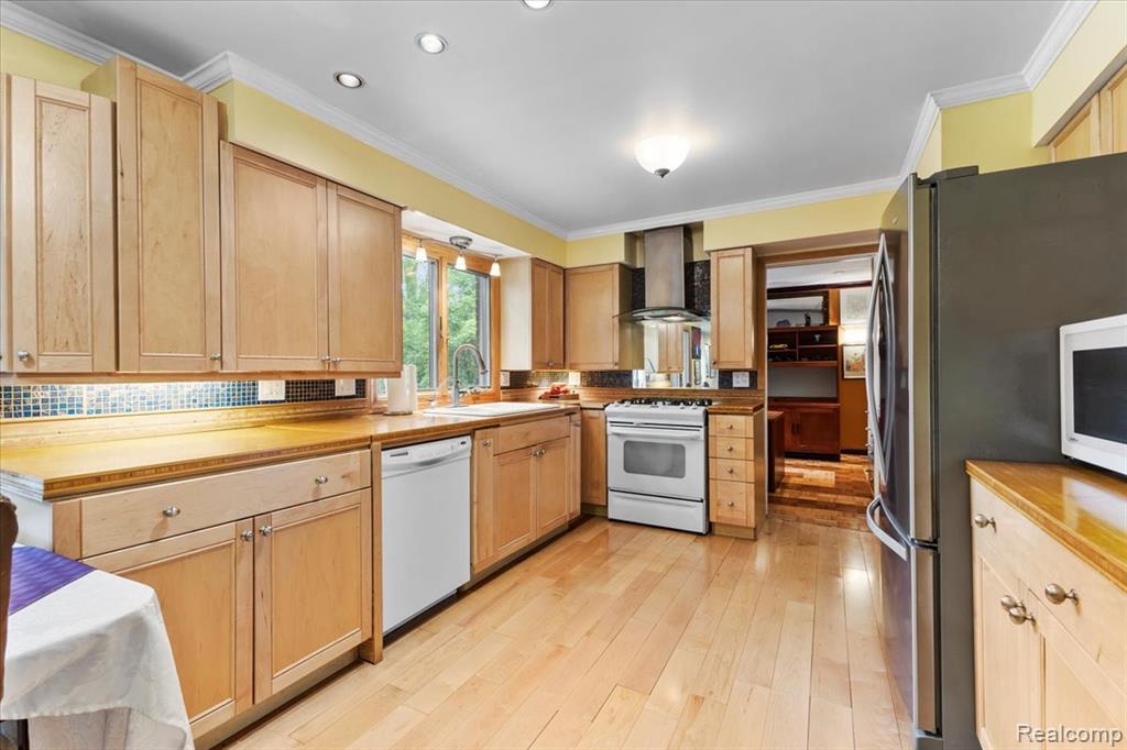 4824 Quarton Road, Bloomfield Hills, MI 48302 — Photo 16