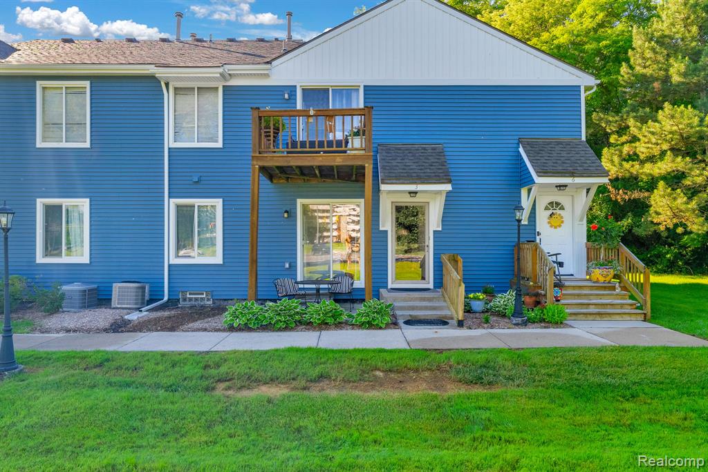 45000 Bayview Drive, 3, Novi, MI 48377 — Photo 3