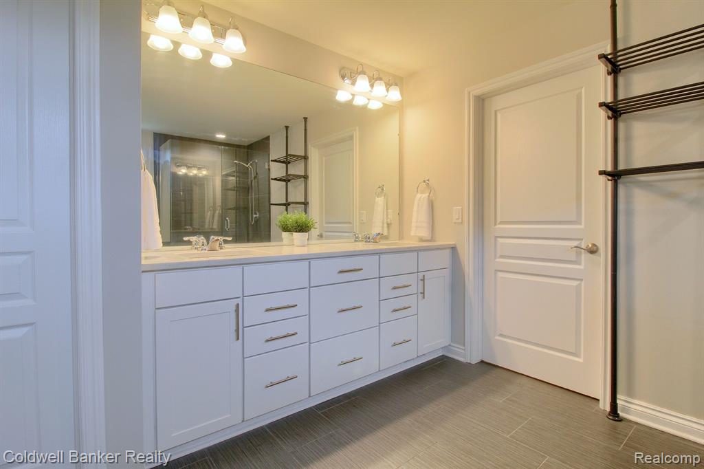 44298 BILLINGS Drive, Novi, MI 48377 — Photo 28