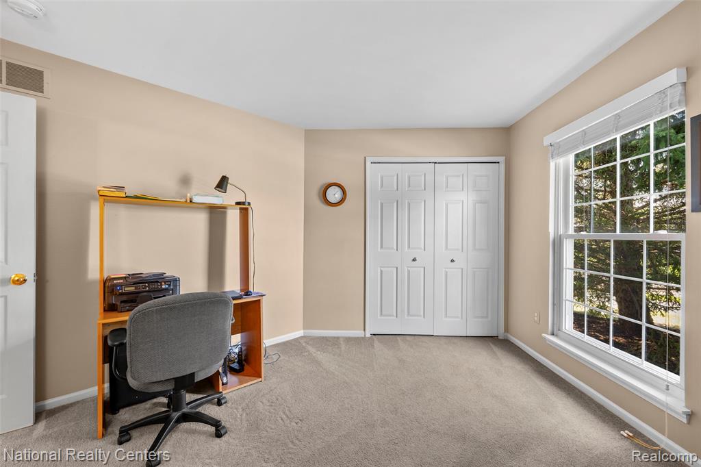59321 Royal Oak Court, Washington, MI — Photo 21