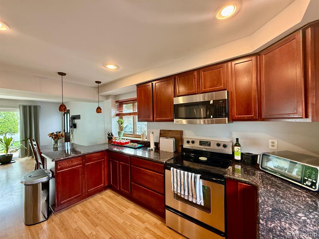 992 KEY WEST Drive, Clawson, MI — Photo 8