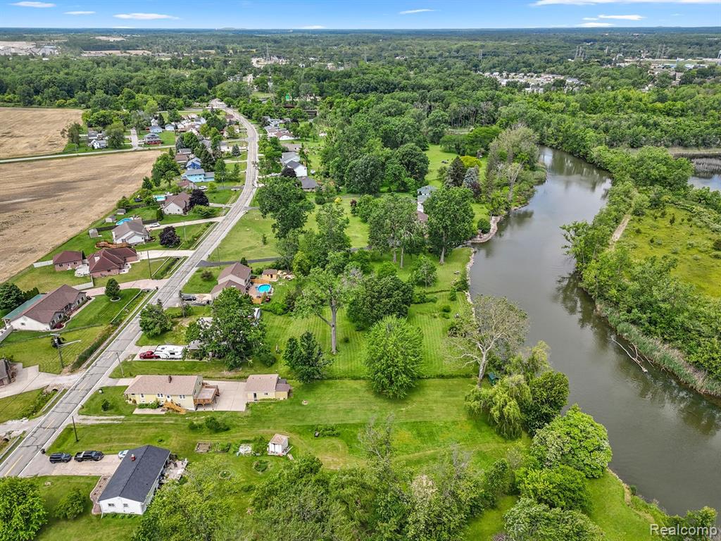 7215 S HURON RIVER Drive, South Rockwood, MI — Photo 46