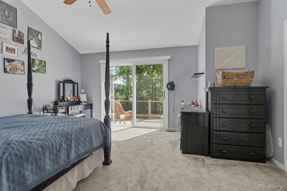 9450 SANDLEWOOD Court, Whitmore Lake, MI 48189 — Photo 34
