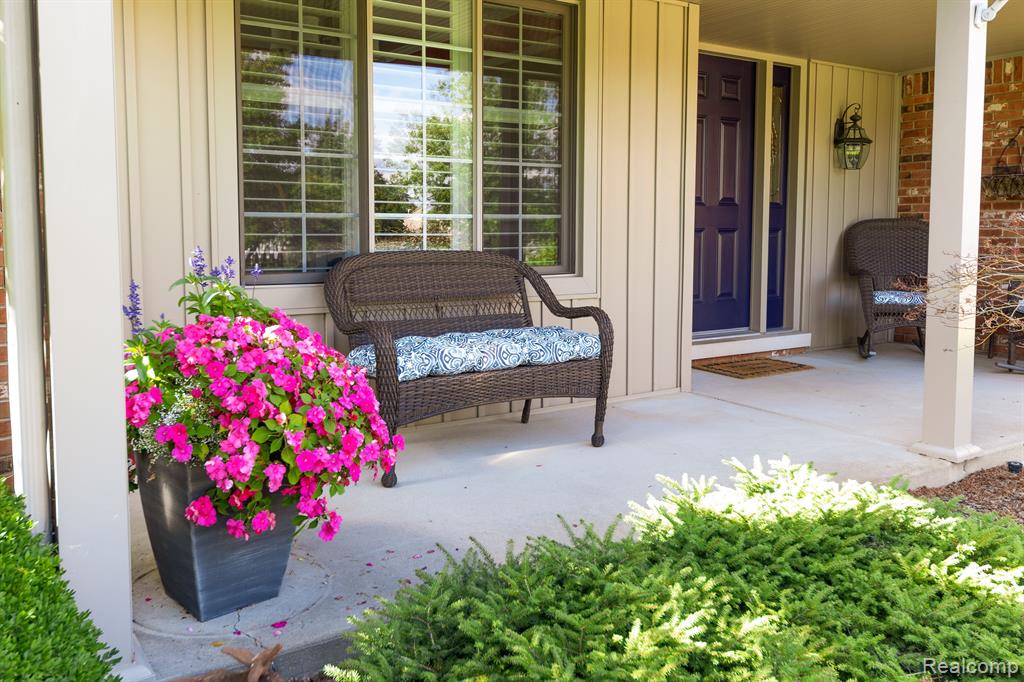 900 DREW Drive, Troy, MI 48098 — Photo 3