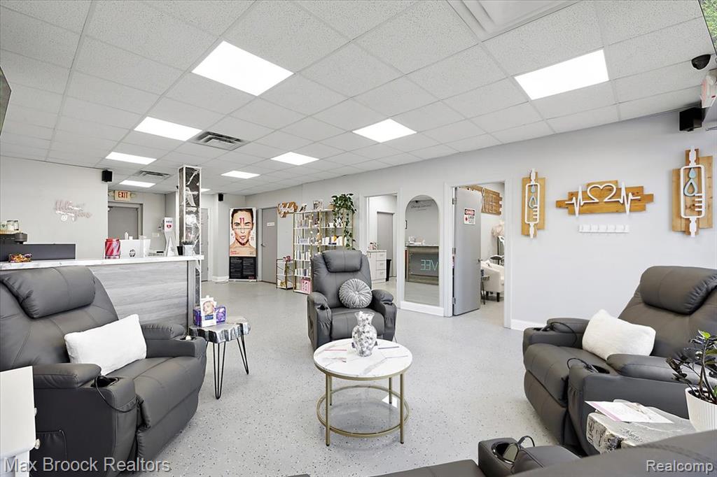 749 W 9 Mile Road, Ferndale, MI 48220 — Photo 8
