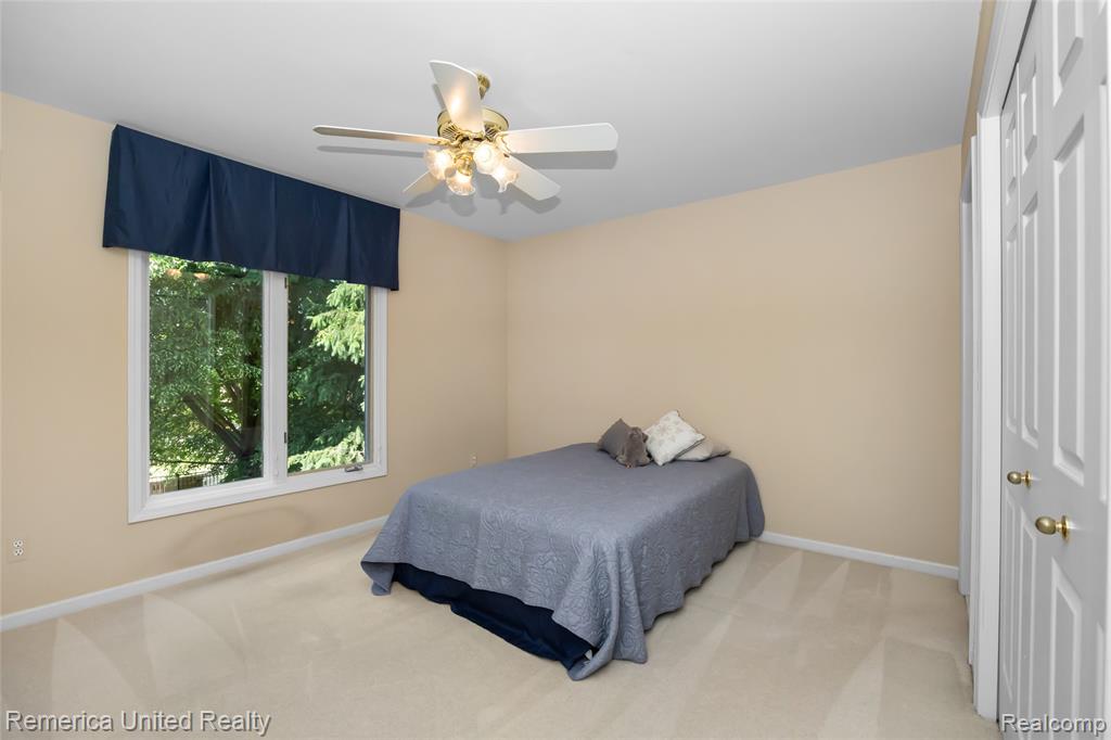 54501 Salem Drive, Shelby Twp, MI 48316 — Photo 36
