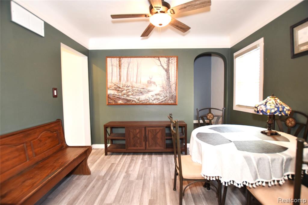 4133 Custer Avenue, Flint, MI 48507 — Photo 2