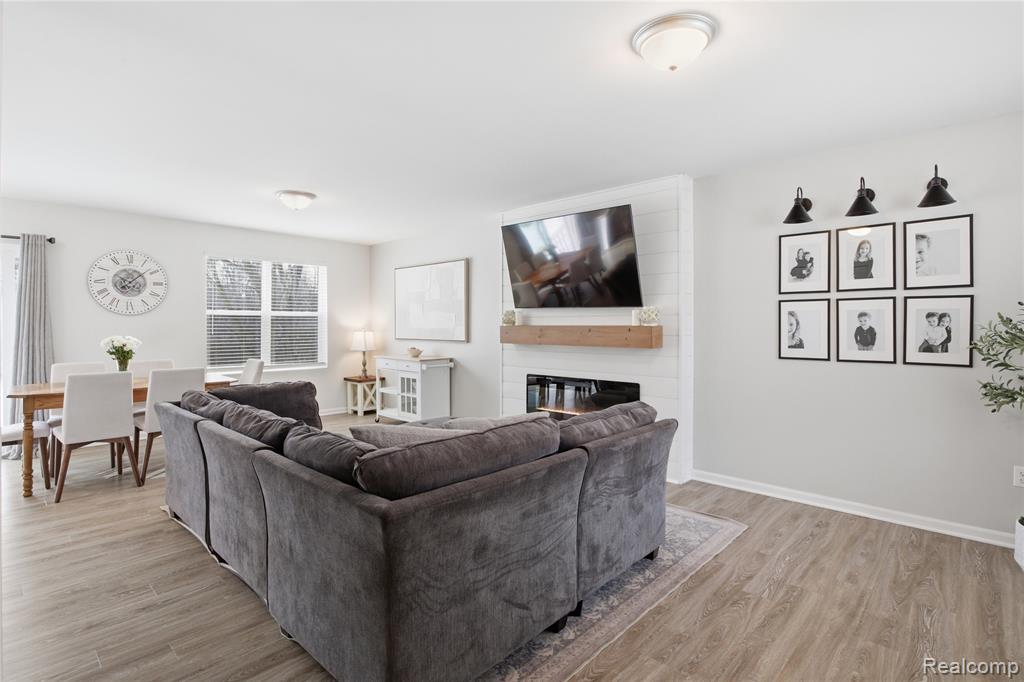 413 Newton Drive, Lake Orion, MI 48362 — Photo 8