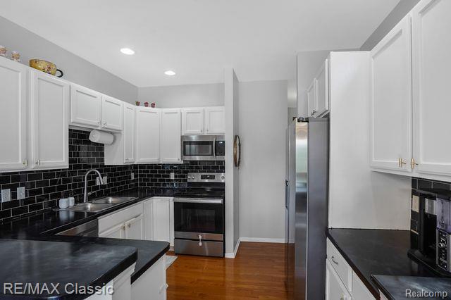 42447 CORLINA Drive, Northville, MI 48167 — Photo 8