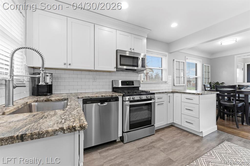 8439 Louise Avenue, Allen Park, MI 48101 — Photo 7