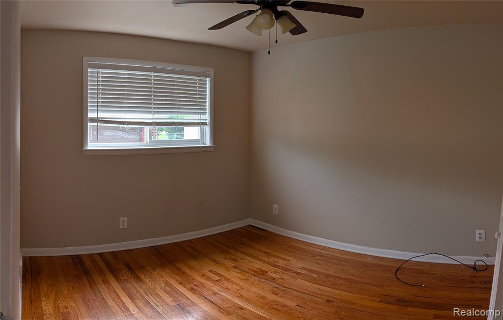 4420 Katherine Street, Dearborn Heights, MI 48125 — Photo 13