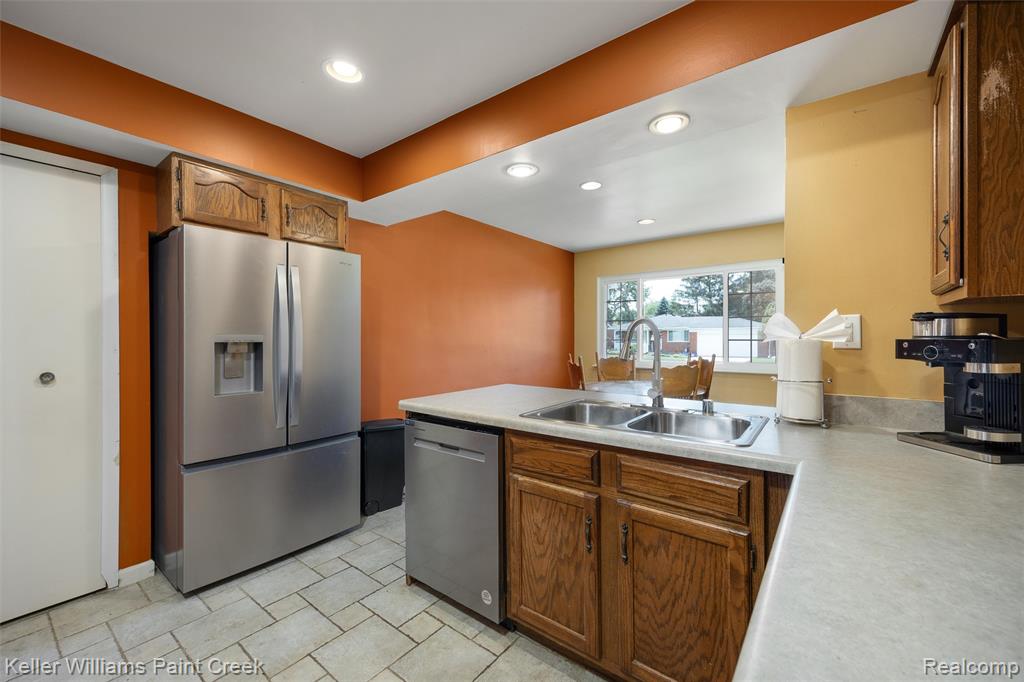 5153 Busch Avenue, Warren, MI 48091 — Photo 6