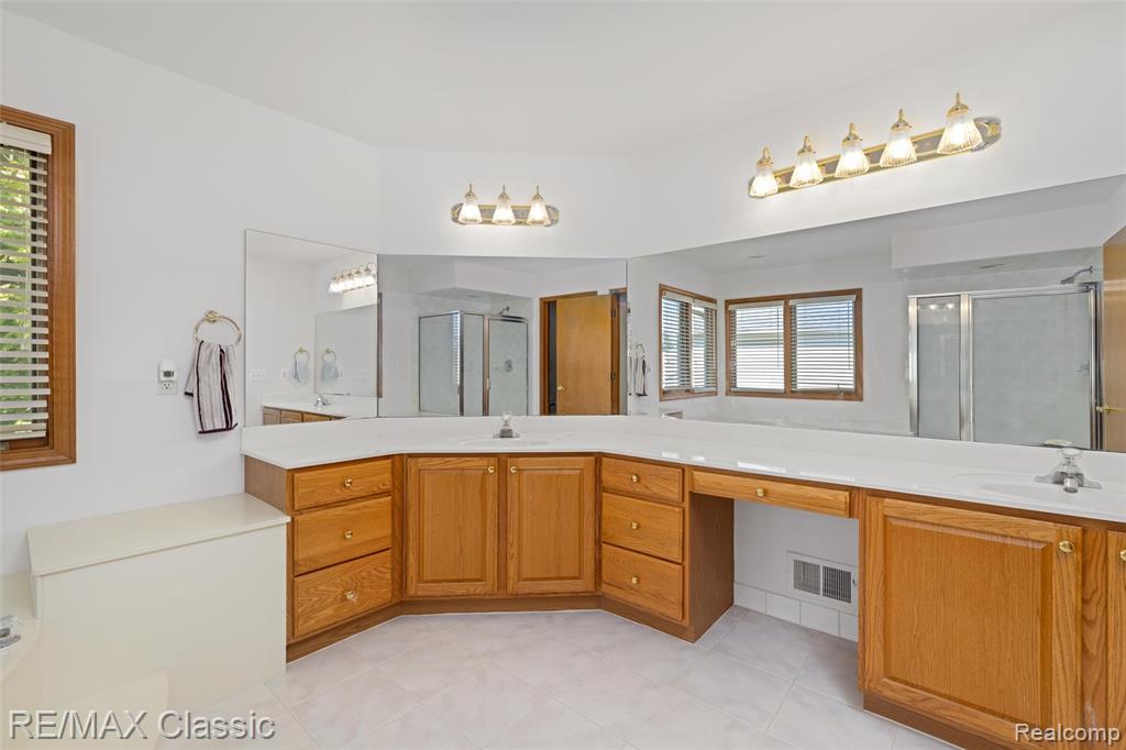 5922 Valley View Drive, Canton, MI 48187 — Photo 36