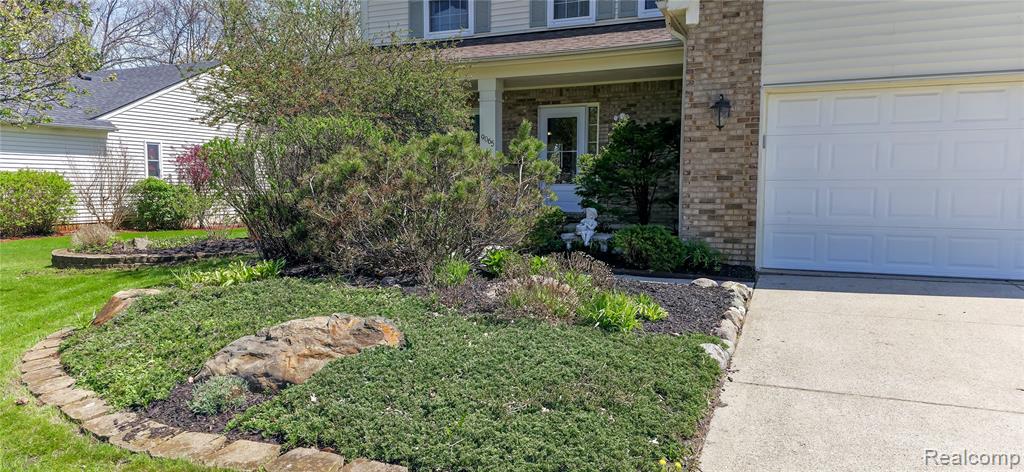 9065 Timbercrest Lane, Whitmore Lake, MI 48189 — Photo 2