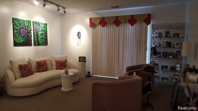 16160 Clarkson Drive, Fraser, MI 48026 — Photo 3
