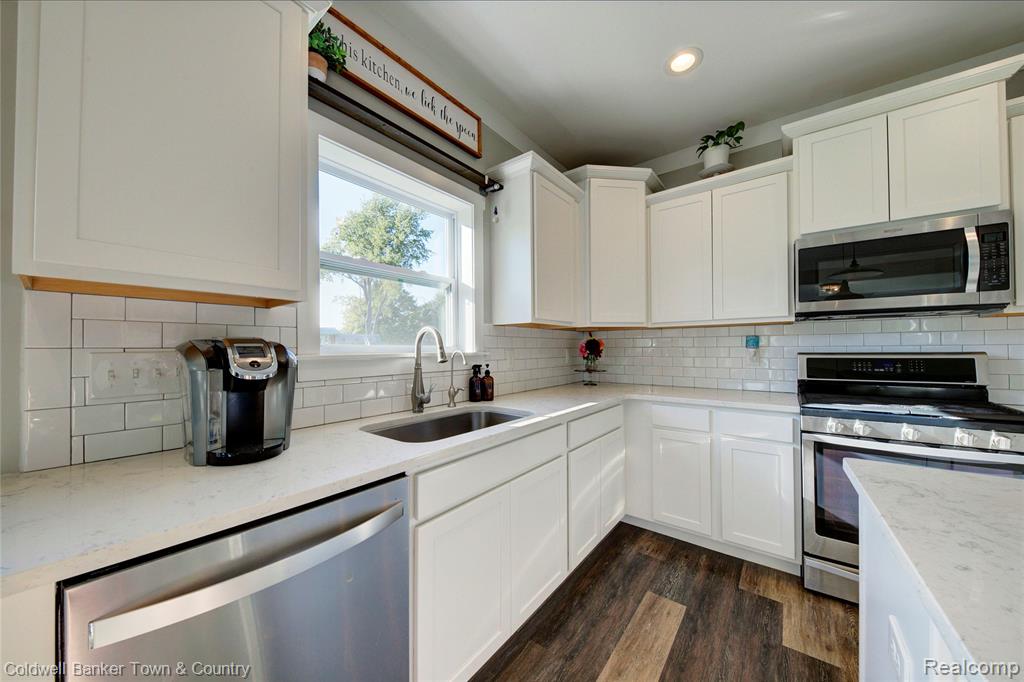 5803 Brilliant Circle, Howell, MI 48855 — Photo 8