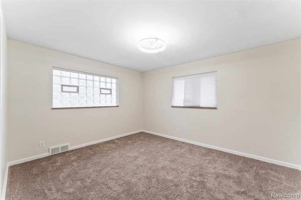 19300 Greydale Avenue, Detroit, MI 48219 — Photo 20