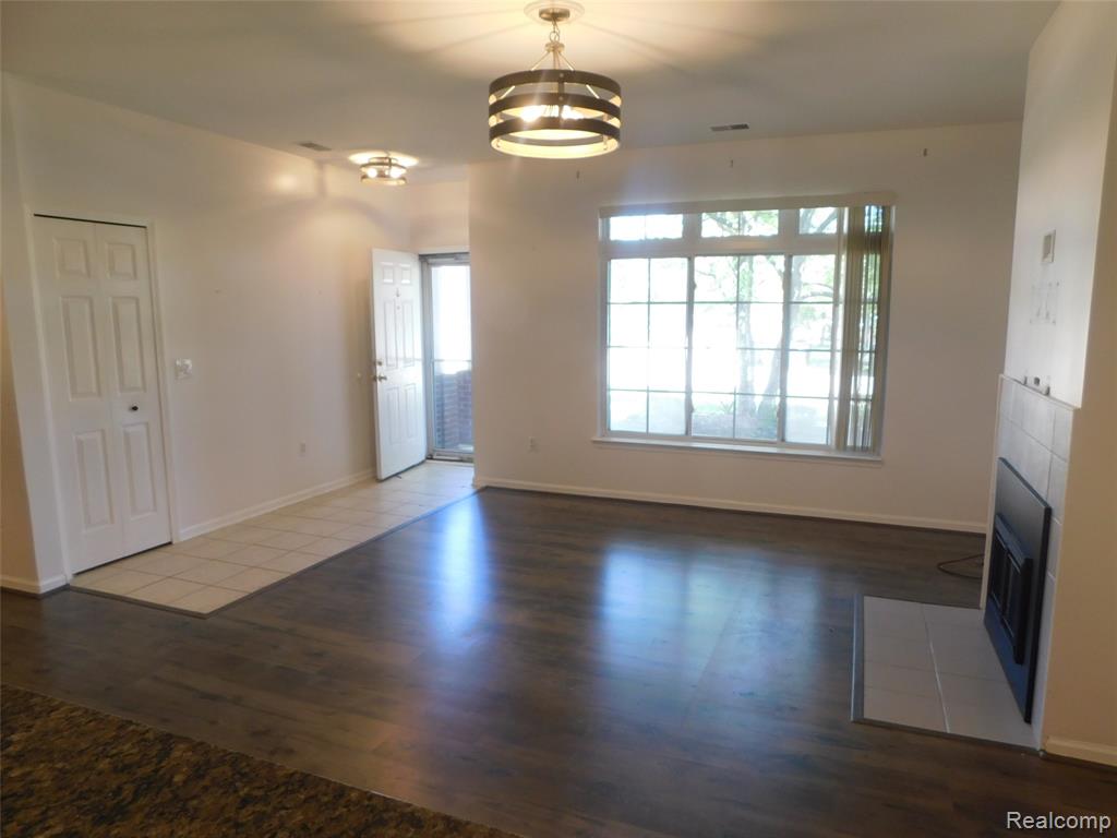 5555 Acorn Lane, Sterling Heights, MI 48314 — Photo 15