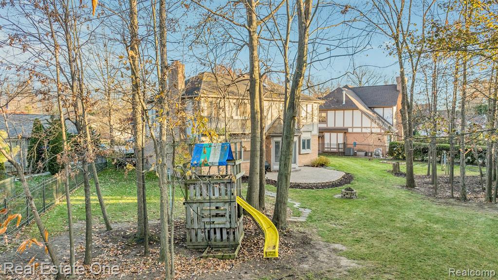 43581 NAVES Court, Clinton Twp, MI 48038 — Photo 66