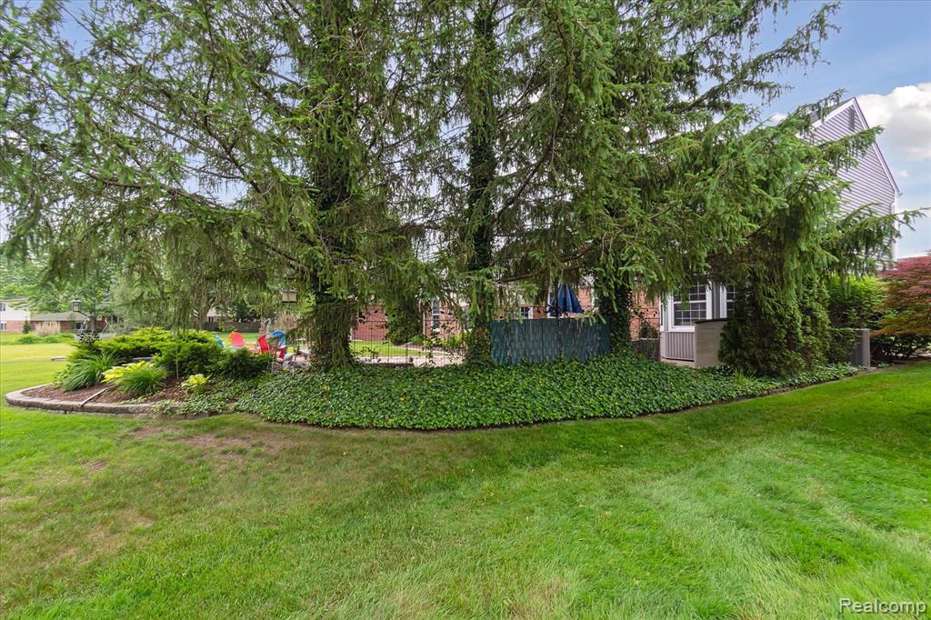 45270 Twining Street, Canton, MI 48187 — Photo 51