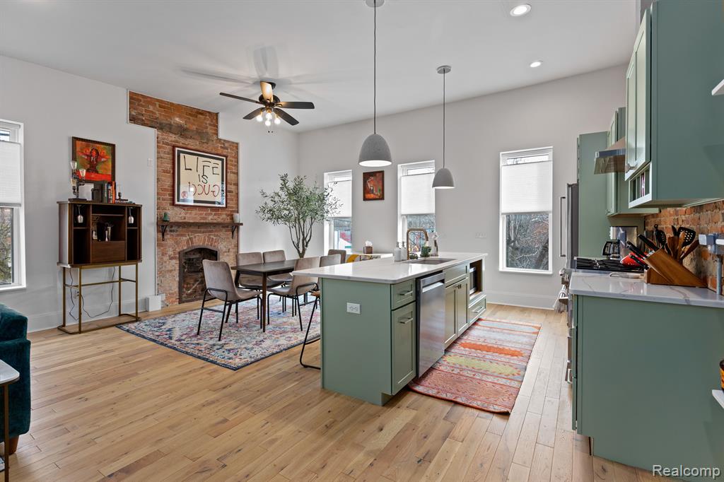 459 E MILWAUKEE Street, Detroit, MI 48202 — Photo 2